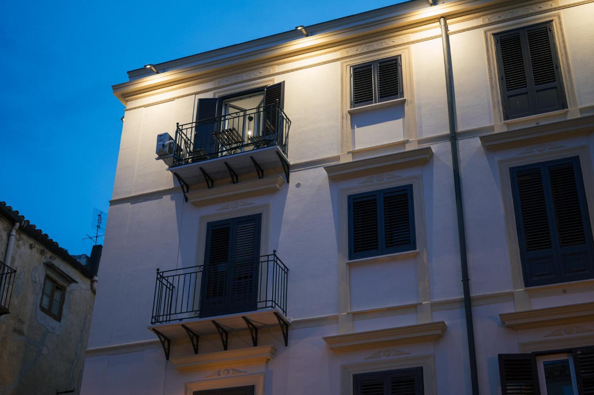 شقة La Casa Di Louis باليرمو المظهر الخارجي الصورة